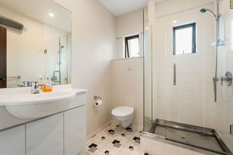 Photo of property in 1/24 Saltburn Road, Milford, Auckland, 0620