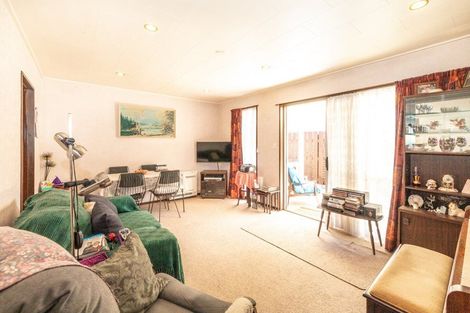 Photo of property in 14f Wesley Street, South Dunedin, Dunedin, 9012