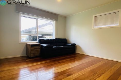 Photo of property in 1/9 Corrella Road, Belmont, Auckland, 0622