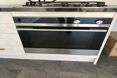 Photo of property in 2 Opaoa Way, Aotea, Porirua, 5024