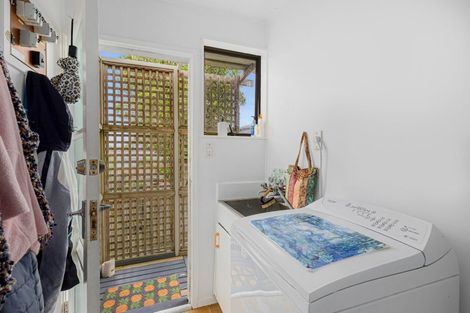 Photo of property in 27 Foster Crescent, Snells Beach, 0920