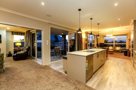 Photo of property in 19 Manukaka Heights, Hurdon, New Plymouth, 4310