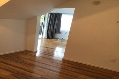 Photo of property in 1/22 Sandown Road, Rothesay Bay, Auckland, 0630