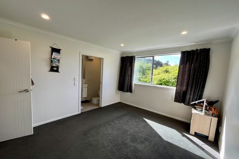 Photo of property in 2/127 Raroa Road, Aro Valley, Wellington, 6012