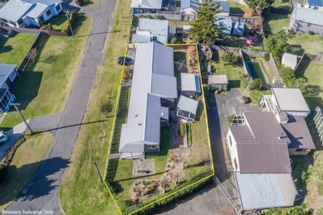 Photo of property in 18 Chrystall Street, Foxton Beach, Foxton, 4815