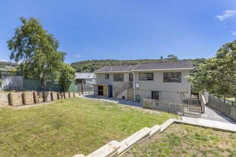 Photo of property in 45 Albatross Close, Whitby, Porirua, 5024