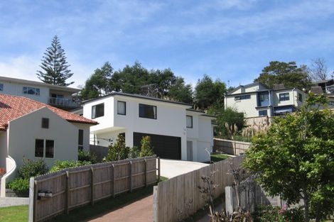 Photo of property in 14 Landvale Court, Browns Bay, Auckland, 0630