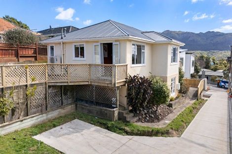 Photo of property in 5 Mahoe Street, Tawa, Wellington, 5028