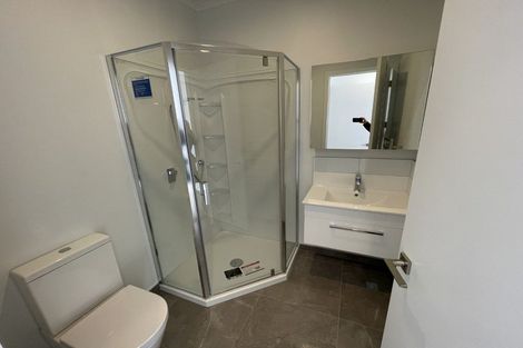 Photo of property in 18 Koreke Close, Kenepuru, Porirua, 5022