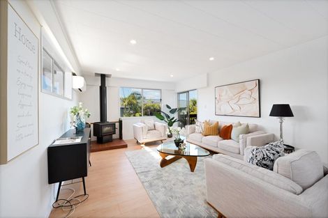 Photo of property in 14b Waimumu Road, Massey, Auckland, 0614