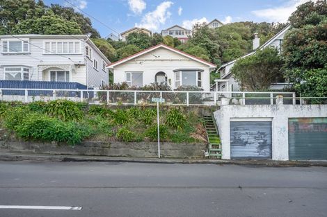 Photo of property in 26 Queens Drive, Kilbirnie, Wellington, 6022