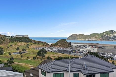 Photo of property in 1 Bunker Way, Strathmore Park, Wellington, 6022