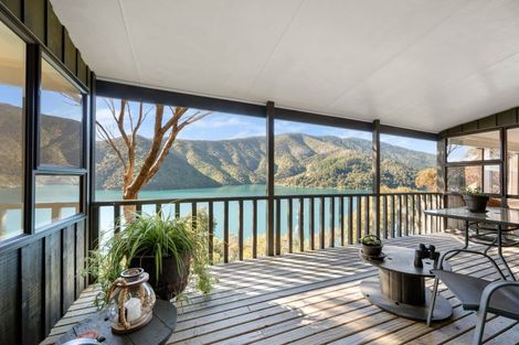 Photo of property in 438 Port Underwood Road, Whatamango Bay, Picton, 7281