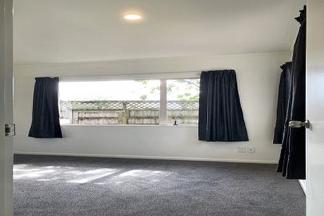 Photo of property in 10/520 Don Buck Road, Westgate, Auckland, 0614