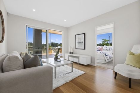 Photo of property in 28 Turutu Place, Long Bay, Auckland, 0630