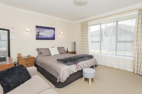 Photo of property in 14 Sterling Park, Lytton West, Gisborne, 4010