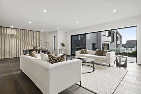 Photo of property in 8 Stockade View Lane, Howick, 2014