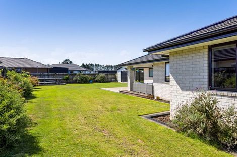 Photo of property in 10 Mercade Close, Stratford, 4332