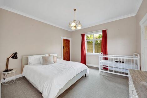 Photo of property in 183 Tukapa Street, Westown, New Plymouth, 4310