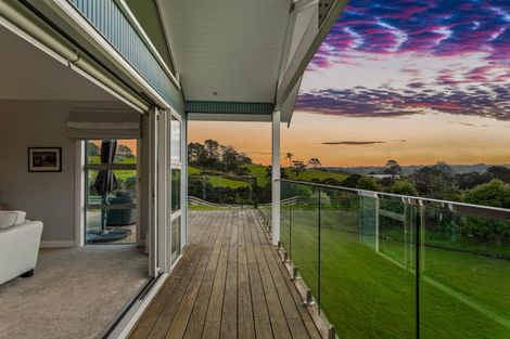 Photo of property in 252 Amreins Road, Taupaki, Henderson, 0782