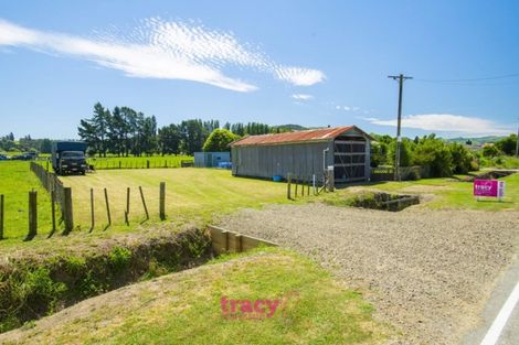 Photo of property in 15 Kipling Road, Te Karaka, 4022