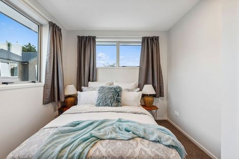 Photo of property in 4b Bosun Place, Te Atatu Peninsula, Auckland, 0610