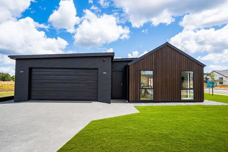 Photo of property in 102 Wairau Drive, Tikipunga, Whangarei, 0112