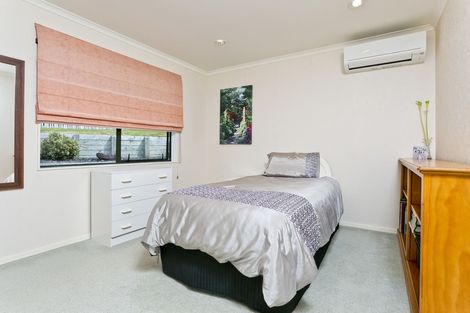 Photo of property in 7 Landvale Court, Browns Bay, Auckland, 0630