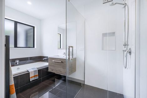 Photo of property in 224 Baverstock Road, Grandview Heights, Hamilton, 3200