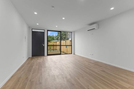 Photo of property in 3 Albert Road, Manukau, Auckland, 2025