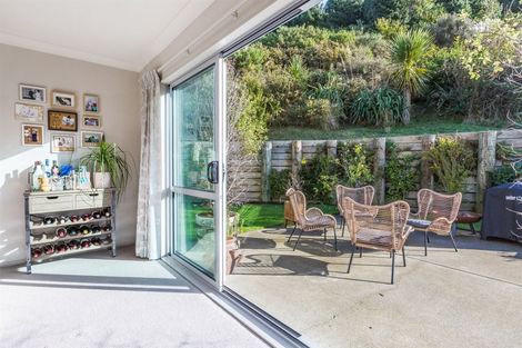 Photo of property in 14 Moonraker Place, Whitby, Porirua, 5024