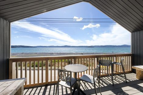 Photo of property in 133 Marine Parade, Eastbourne, Lower Hutt, 5013