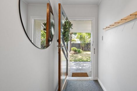 Photo of property in 18 Kent Crescent, Awapuni, Palmerston North, 4412