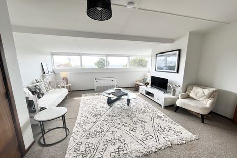 Photo of property in 36 Rangatira Road, Birkenhead, Auckland, 0626