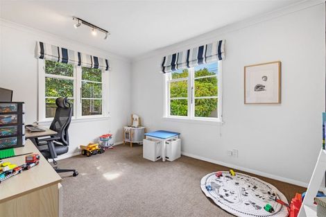 Photo of property in 44 Pitcairn Crescent, Bryndwr, Christchurch, 8053