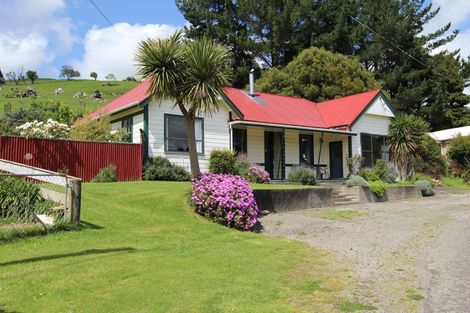 Photo of property in 2649 Pahiatua Pongaroa Road, Makuri, Pahiatua, 4989