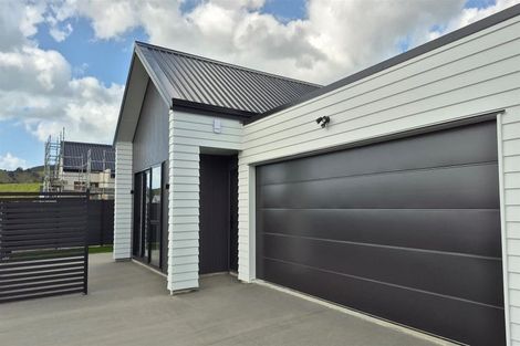 Photo of property in 6 Mataikokako Loop, Kawakawa Bay, 2585