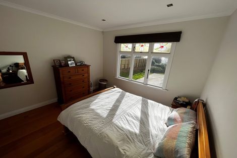 Photo of property in 6 Apuka Street, Brooklyn, Wellington, 6021