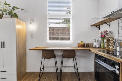 Photo of property in 17b Clawton Street, Westown, New Plymouth, 4310