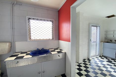 Photo of property in 212 Cambridge Road, Bethlehem, Tauranga, 3110