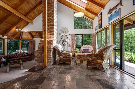 Photo of property in 150 Whangarata Road, Tuakau, 2694