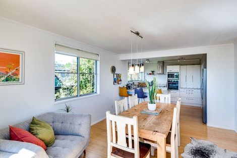 Photo of property in 25 Tauroa Road, Havelock North, 4130