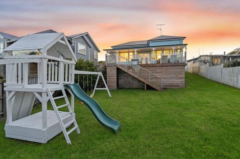 Photo of property in 1047 Whangaparaoa Road, Tindalls Beach, Whangaparaoa, 0930