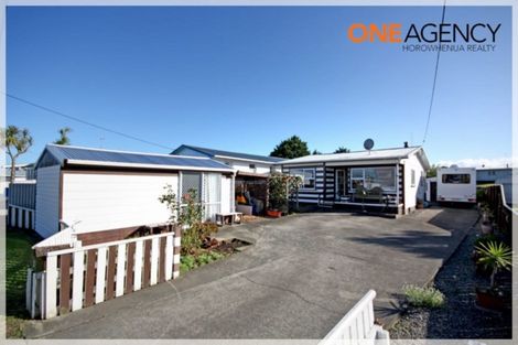 Photo of property in 167 Seabury Avenue, Foxton Beach, Foxton, 4815