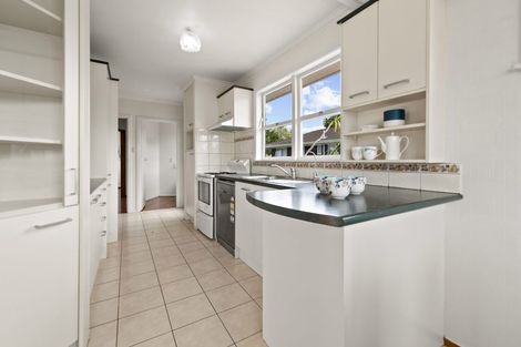 Photo of property in 137 Henderson Valley Road, Henderson, Auckland, 0612