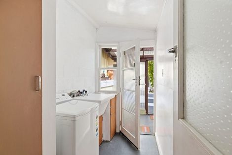 Photo of property in 64 Duncan Terrace, Kilbirnie, Wellington, 6022