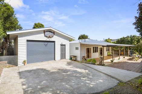 Photo of property in 6 Simon Road, Raglan, 3225