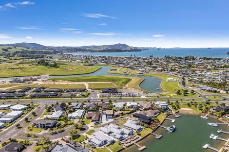Photo of property in 7 Mermaid Place, Whitianga, 3510