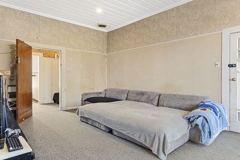Photo of property in 200 Tukapa Street, Westown, New Plymouth, 4310