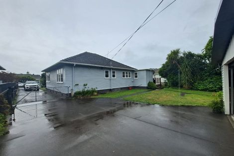 Photo of property in 35 Somerset Street, Brooklands, New Plymouth, 4310